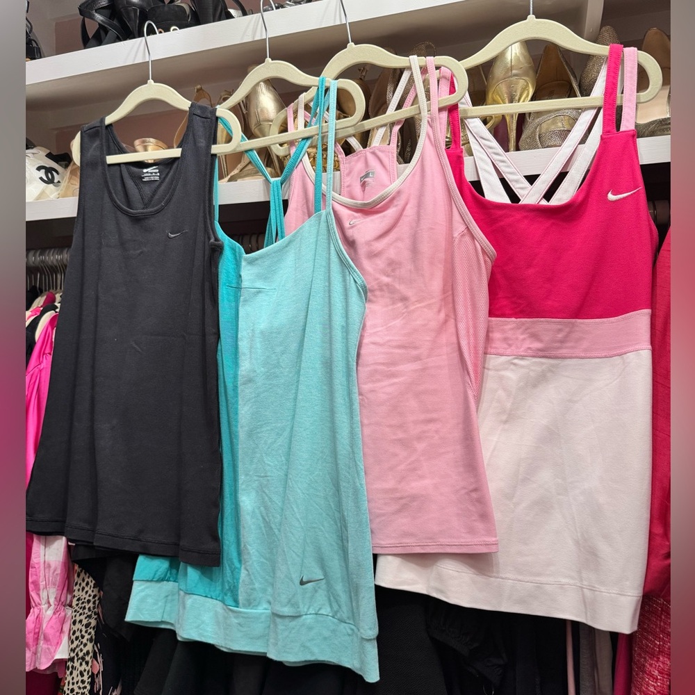 Lot of Nike Women's Assorted Color Tank Tops